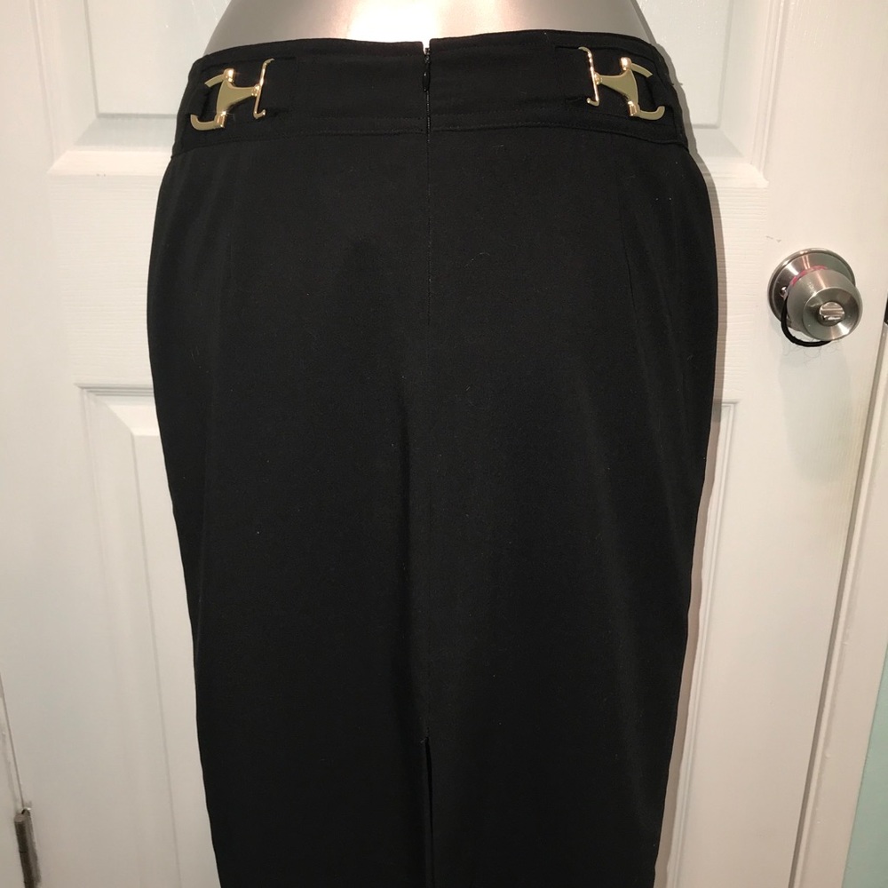 Classic pencil skirt with gold horsebit hardware